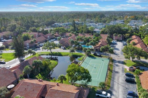 Townhouse in Winter Park, Florida 2 bedrooms, 104.05 sq.m. № 1919187 - photo 24