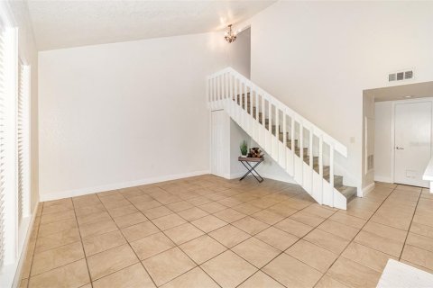 Townhouse in Winter Park, Florida 2 bedrooms, 104.05 sq.m. № 1919187 - photo 9