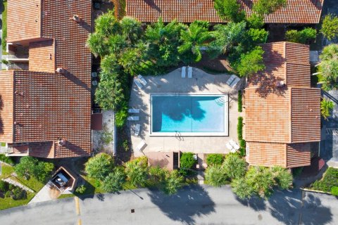 Townhouse in Winter Park, Florida 2 bedrooms, 104.05 sq.m. № 1919187 - photo 25