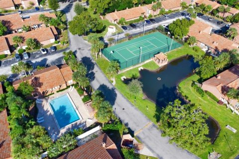 Townhouse in Winter Park, Florida 2 bedrooms, 104.05 sq.m. № 1919187 - photo 23