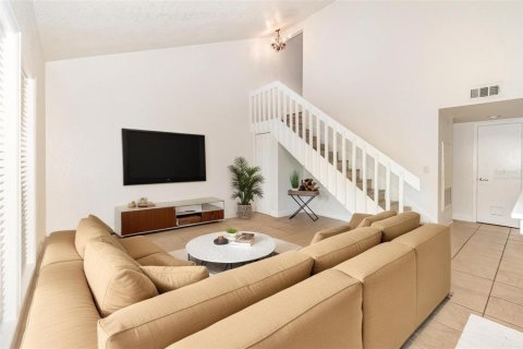 Townhouse in Winter Park, Florida 2 bedrooms, 104.05 sq.m. № 1919187 - photo 8