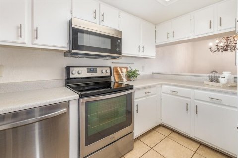 Townhouse in Winter Park, Florida 2 bedrooms, 104.05 sq.m. № 1919187 - photo 3