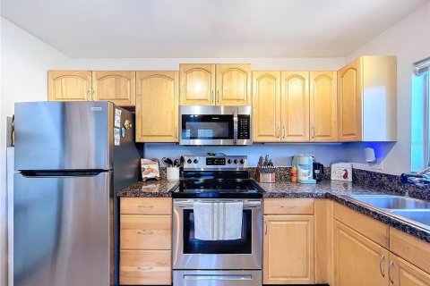 Condo in Clearwater, Florida, 2 bedrooms  № 1553223 - photo 10