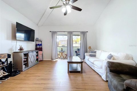 Condo in Clearwater, Florida, 2 bedrooms  № 1553223 - photo 7
