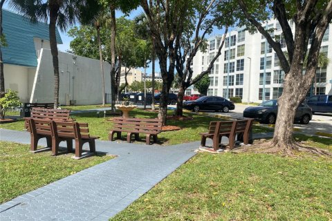Condo in Sunny Isles Beach, Florida, 1 bedroom  № 1944964 - photo 7