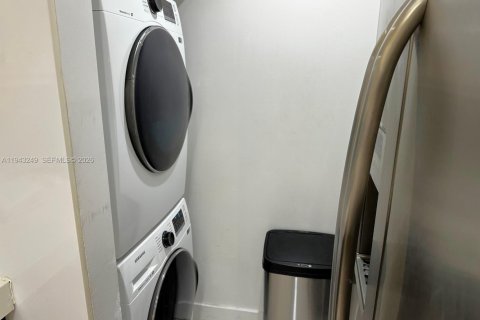 Copropriété à louer à Miami, Floride: 1 chambre, 73.58 m2 № 1999643 - photo 8