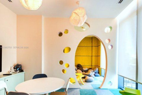 Снять в аренду кондоминиум в Майами, Флорида 2 спальни, 110.18м2, № 2000565 - фото 27