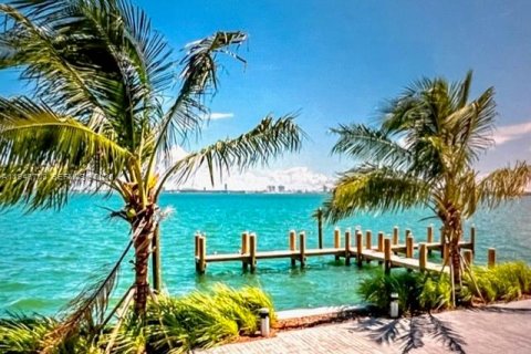 Снять в аренду кондоминиум в Майами, Флорида 2 спальни, 110.18м2, № 2000565 - фото 17