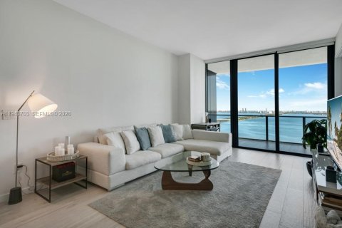 Снять в аренду кондоминиум в Майами, Флорида 2 спальни, 110.18м2, № 2000565 - фото 4