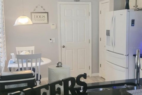 Touwnhouse à vendre à Clearwater, Floride: 2 chambres, 117.89 m2 № 2347084 - photo 11