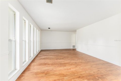 Villa ou maison à vendre à Gainesville, Floride: 4 chambres, 179.86 m2 № 2334273 - photo 9