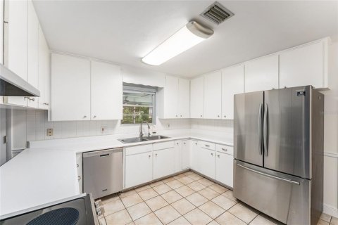 Villa ou maison à vendre à Gainesville, Floride: 4 chambres, 179.86 m2 № 2334273 - photo 15