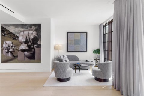 Condominio en venta en Surfside, Florida, 4 dormitorios, 445.75 m2 № 2033740 - foto 26