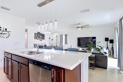 Villa ou maison à vendre à Davenport, Floride: 4 chambres, 225.75 m2 № 2147695 - photo 19