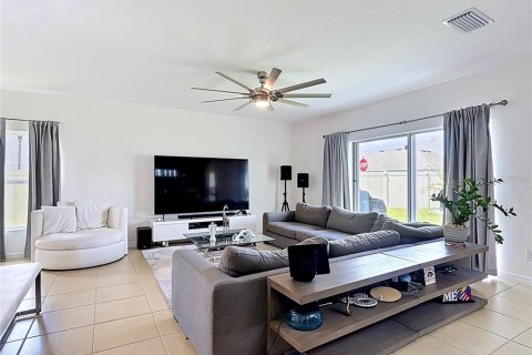Villa ou maison à vendre à Davenport, Floride: 4 chambres, 225.75 m2 № 2147695 - photo 12