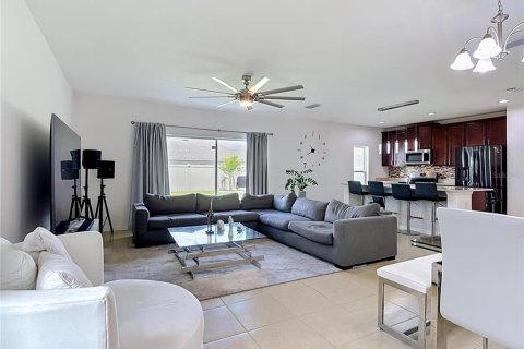 Villa ou maison à vendre à Davenport, Floride: 4 chambres, 225.75 m2 № 2147695 - photo 8