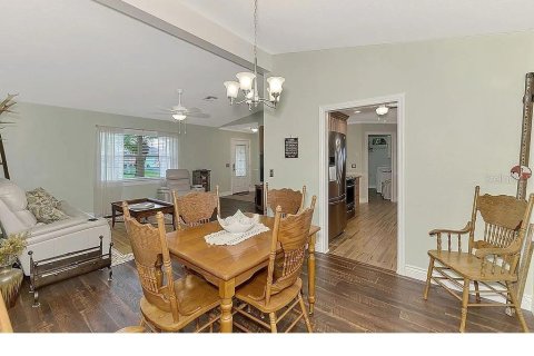 House in Port Charlotte, Florida 3 bedrooms, 174.28 sq.m. № 1853711 - photo 19