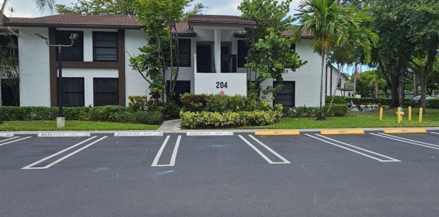 Condo in Oakland Park, Florida, 2 bedrooms № 2087145