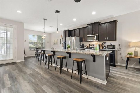 Touwnhouse à vendre à Kissimmee, Floride: 3 chambres, 182.27 m2 № 2128704 - photo 5