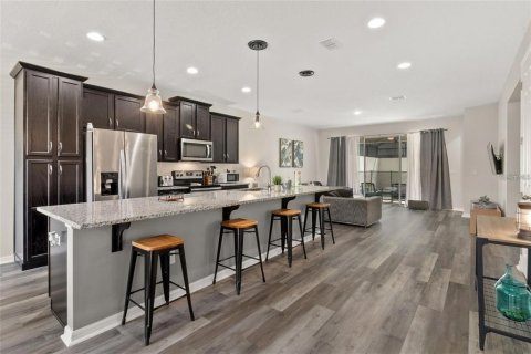 Touwnhouse à vendre à Kissimmee, Floride: 3 chambres, 182.27 m2 № 2128704 - photo 6
