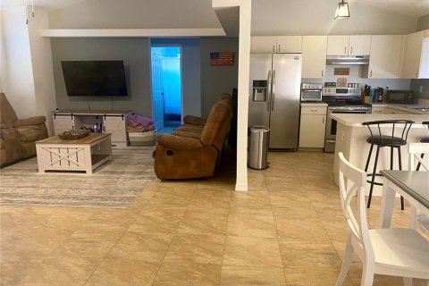 Casa en venta en Largo, Florida, 3 dormitorios, 112.13 m2 № 1781143 - foto 4