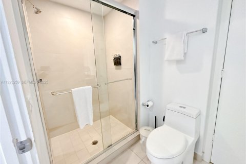 Copropriété à vendre à Hollywood, Floride: 2 chambres, 104.89 m2 № 1976922 - photo 26