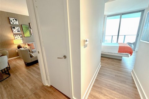 Copropriété à vendre à Hollywood, Floride: 2 chambres, 104.89 m2 № 1976922 - photo 9