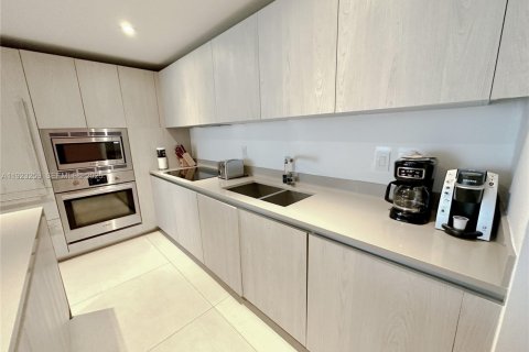 Copropriété à vendre à Hollywood, Floride: 2 chambres, 104.89 m2 № 1976922 - photo 6