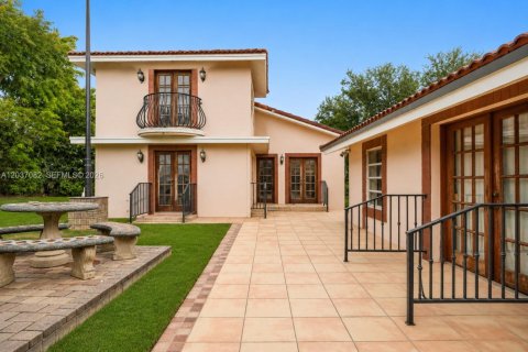 Купить виллу или дом в Майами, Флорида 4 спальни, 270.25м2, № 2086096 - фото 14