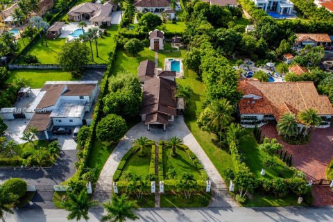 Villa ou maison à Miami, Floride 4 chambres, 270.25 m2 № 2086096