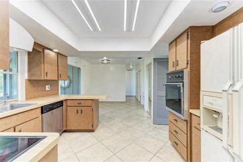 House in Bradenton, Florida 3 bedrooms, 192.49 sq.m. № 2238537 - photo 14