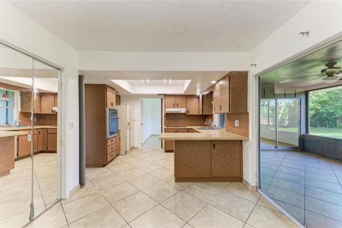 House in Bradenton, Florida 3 bedrooms, 192.49 sq.m. № 2238537 - photo 15