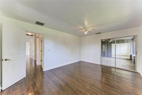 House in Bradenton, Florida 3 bedrooms, 192.49 sq.m. № 2238537 - photo 18