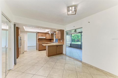 House in Bradenton, Florida 3 bedrooms, 192.49 sq.m. № 2238537 - photo 13