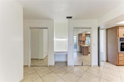 House in Bradenton, Florida 3 bedrooms, 192.49 sq.m. № 2238537 - photo 16