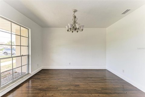 House in Bradenton, Florida 3 bedrooms, 192.49 sq.m. № 2238537 - photo 8