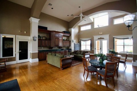 Condominio en alquiler en Orlando, Florida, 2 dormitorios, 93.18 m2 № 1880994 - foto 10