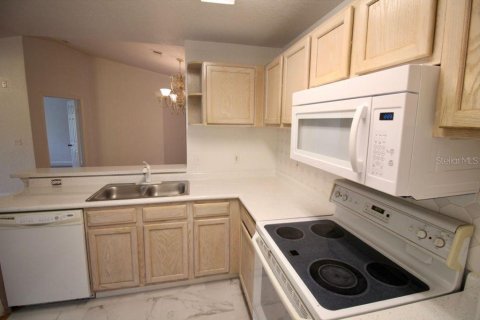 Condominio en alquiler en Orlando, Florida, 2 dormitorios, 93.18 m2 № 1880994 - foto 4
