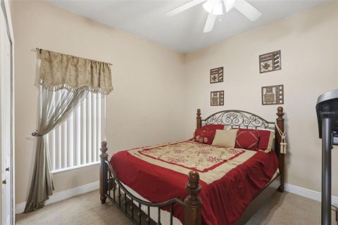 House in Sanford, Florida 5 bedrooms, 311.04 sq.m. № 2112985 - photo 28