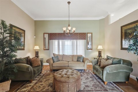 House in Sanford, Florida 5 bedrooms, 311.04 sq.m. № 2112985 - photo 7