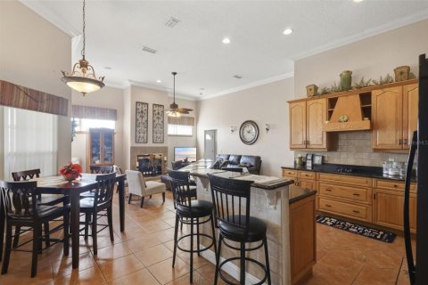 House in Sanford, Florida 5 bedrooms, 311.04 sq.m. № 2112985 - photo 15