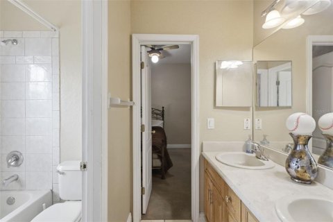 House in Sanford, Florida 5 bedrooms, 311.04 sq.m. № 2112985 - photo 29