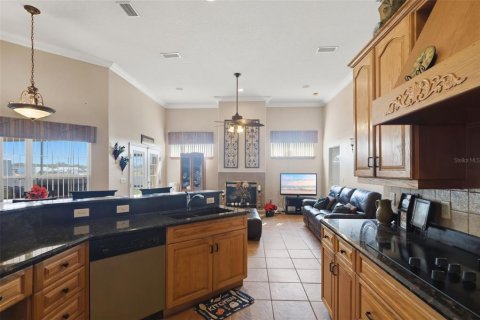 House in Sanford, Florida 5 bedrooms, 311.04 sq.m. № 2112985 - photo 17