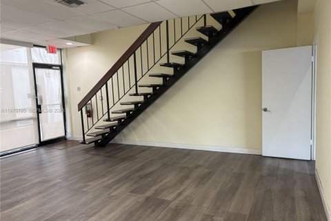 Immobilier commercial à Miami, Floride № 2032413