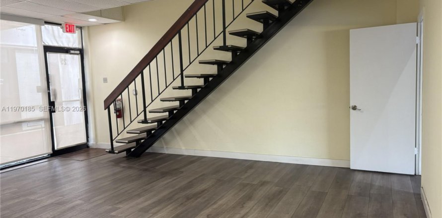 Immobilier commercial à Miami, Floride № 2032413