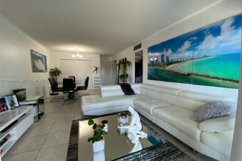 Copropriété à louer à Miami, Floride: 1 chambre, 62.24 m2 № 2384699 - photo 5