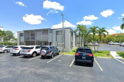 Copropriété à louer à Miami, Floride: 1 chambre, 62.24 m2 № 2384699 - photo 8