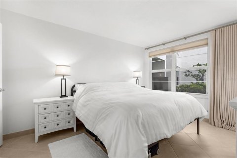 Copropriété à vendre à Longboat Key, Floride: 1 chambre, 82.03 m2 № 2404676 - photo 15