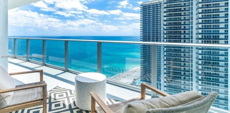 Condo à Hollywood, Floride, 1 chambre  № 1867849