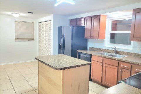 Villa ou maison à vendre à Port Richey, Floride: 2 chambres, 114.64 m2 № 2410140 - photo 13